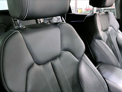 Used 2021 Audi Q5 Prestige w/ Prestige Package image 8