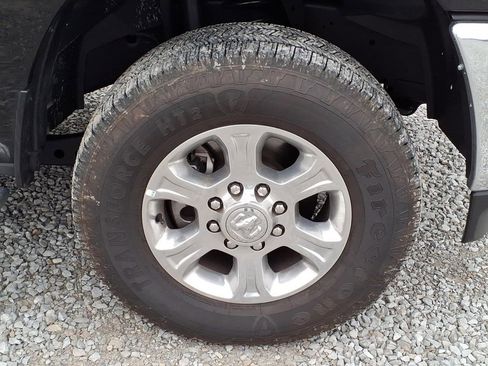 Used 2024 RAM 2500 Big Horn w/ Bed Utility Group image 12