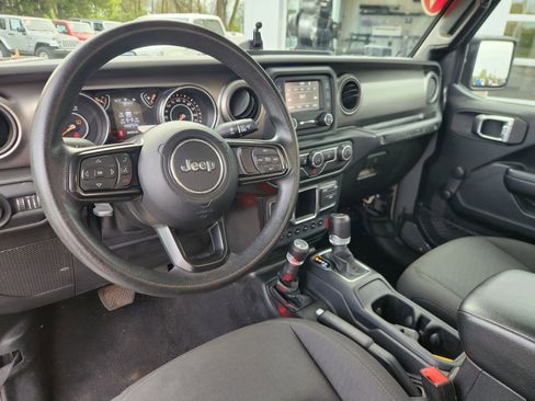 Used 2020 Jeep Wrangler Sport AWD/4WD image 27