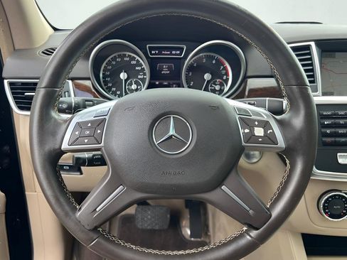 Used 2013 Mercedes-Benz ML 350 4MATIC image 38