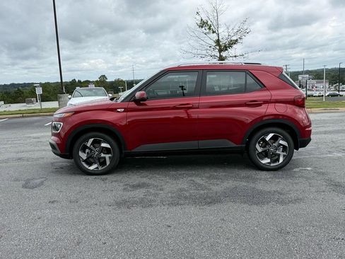 New 2025 Hyundai Venue Limited image 6