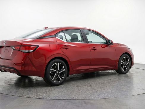 Used 2024 Nissan Sentra SV image 9
