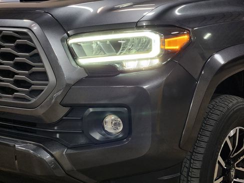 Used 2023 Toyota Tacoma TRD Sport image 14