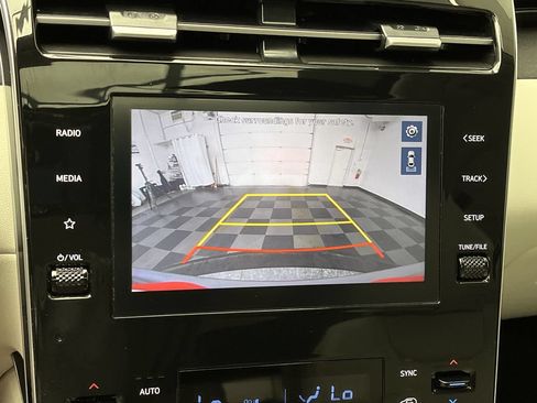 Used 2023 Hyundai Tucson SEL w/ Convenience Package AWD/4WD image 5