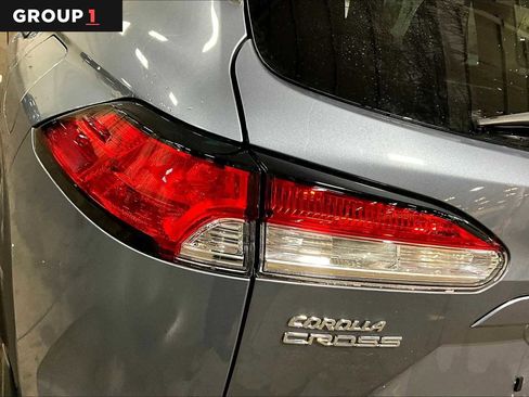 Used 2023 Toyota Corolla Cross LE w/ Moonroof Package image 29
