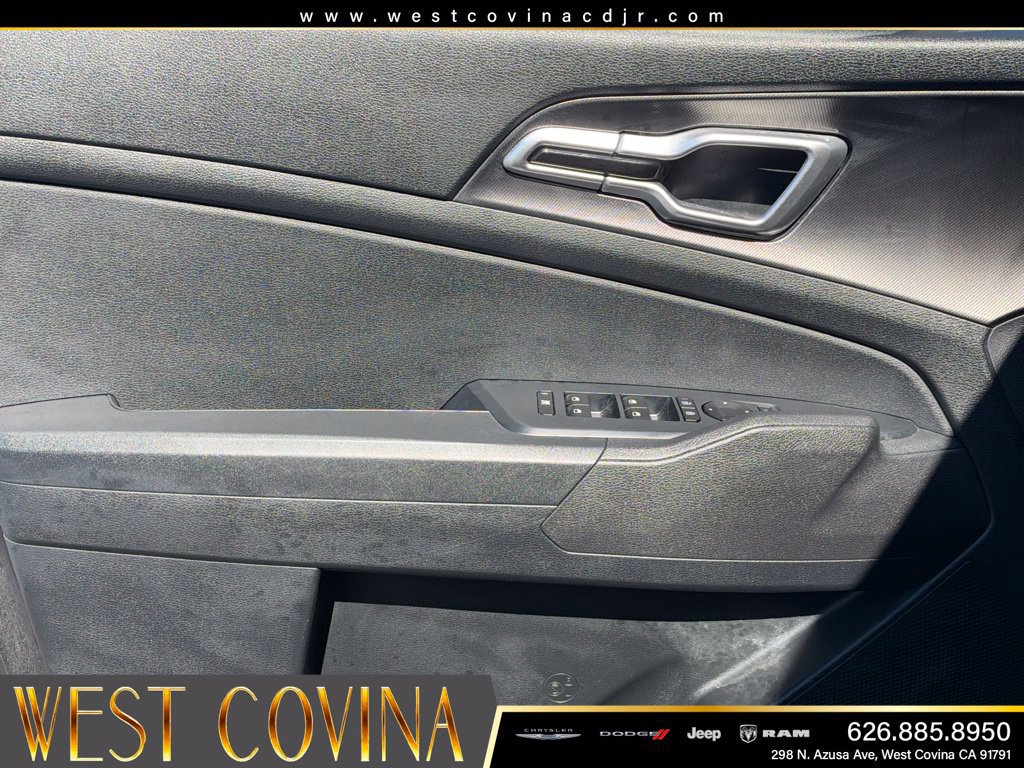Used 2026 Kia Sportage LX FWD image 18
