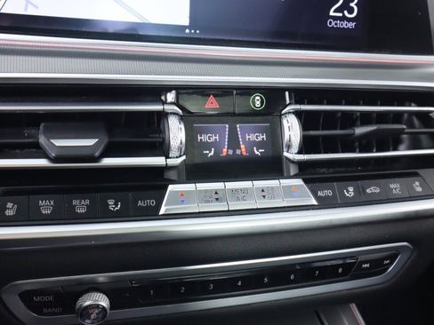 Used 2020 BMW X5 M50i image 20