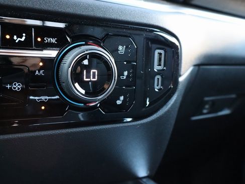 New 2026 Chevrolet Silverado 1500 High Country image 13