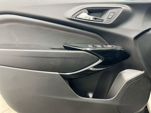 New 2026 Chevrolet Trax RS w/ Sunroof Package image 21