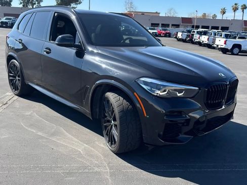 Used 2022 BMW X5 sDrive40i w/ M Sport Package image 2