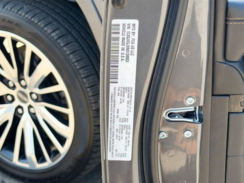 Used 2022 Jeep Grand Wagoneer Series III w/ Flexible Seating Group AWD/4WD image 45