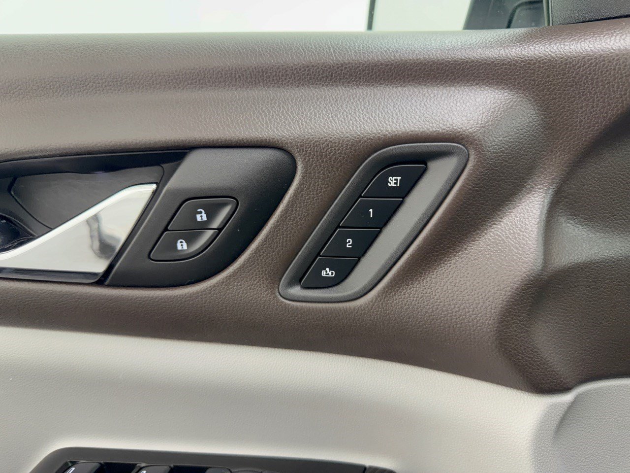 Used 2017 GMC Acadia SLT FWD image 31