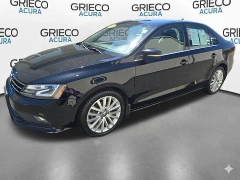 Used 2015 Volkswagen Jetta SE FWD image 3