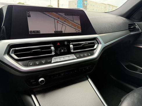 Used 2021 BMW 330i Sedan w/ M Sport Package RWD image 23