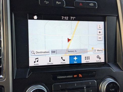 Used 2016 Ford F150 Platinum w/ Equipment Group 701A Luxury AWD/4WD image 8