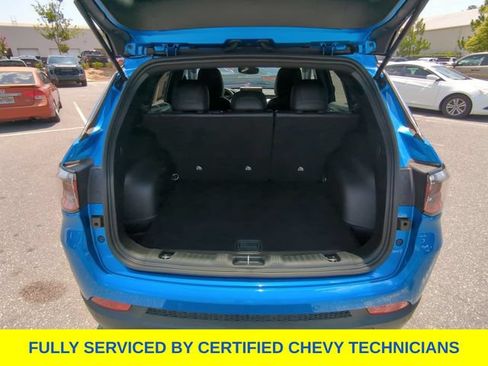 Used 2025 Jeep Compass Limited AWD/4WD image 40