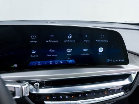 Certified 2024 Cadillac Lyriq Luxury w/ LPO, Floor Liner Package image 33