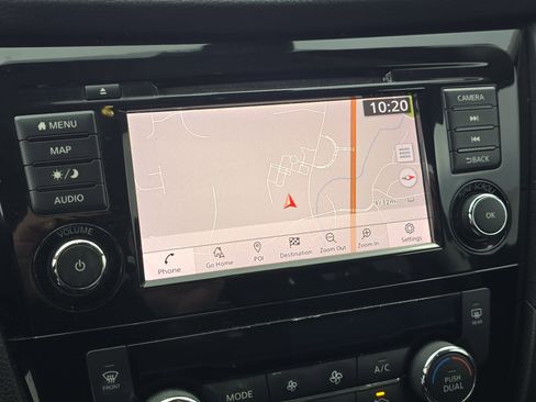 Certified 2019 Nissan Rogue SV w/ Sun & Sound Touring Package image 21