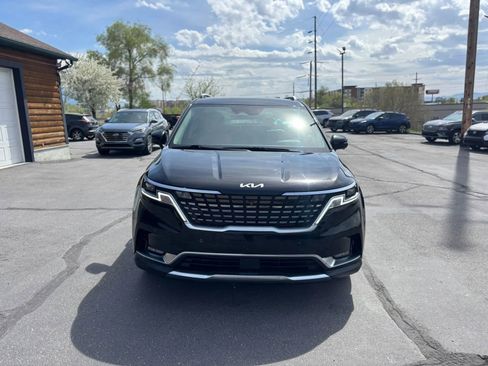 Used 2022 Kia Carnival SX image 2