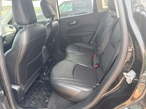 Used 2019 Jeep Compass Latitude AWD/4WD image 23