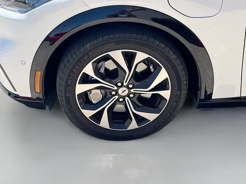 Used 2021 Ford Mustang Mach-E Premium AWD/4WD image 32