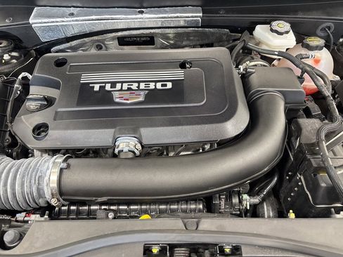 Used 2024 Cadillac XT4 Sport image 25