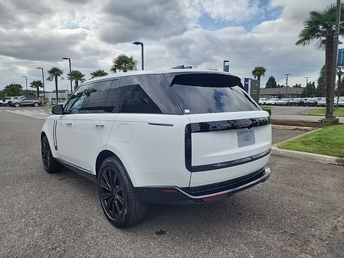 New 2026 Land Rover Range Rover SE AWD/4WD image 3