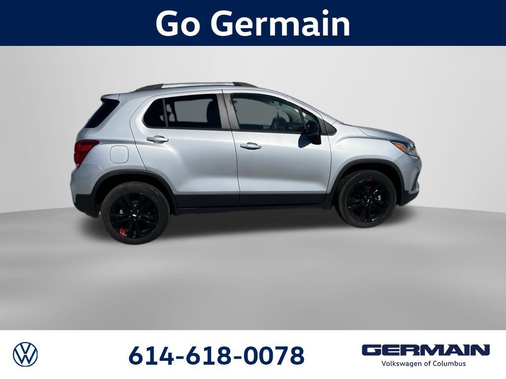 Used 2021 Chevrolet Trax LT w/ Redline Edition AWD/4WD image 10