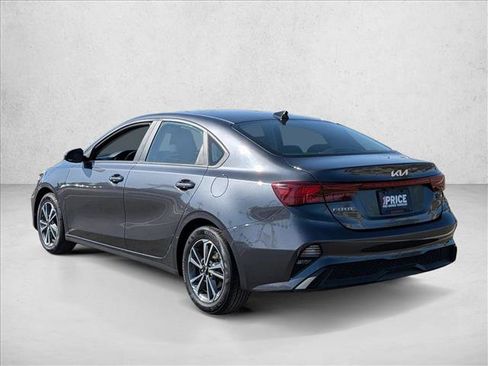 Used 2024 Kia Forte LXS FWD image 8