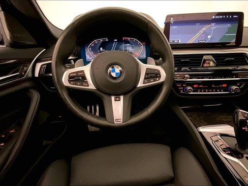 Certified 2023 BMW 530i xDrive w/ M Sport Package AWD/4WD image 4