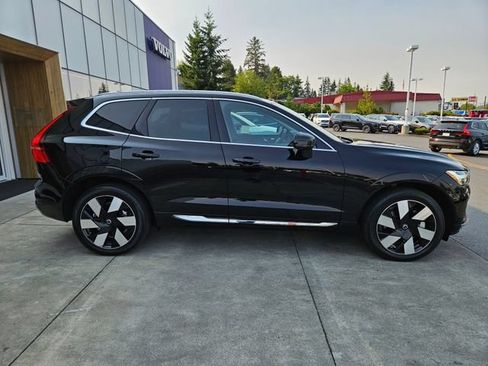 Certified 2023 Volvo XC60 T8 Plus AWD/4WD image 4