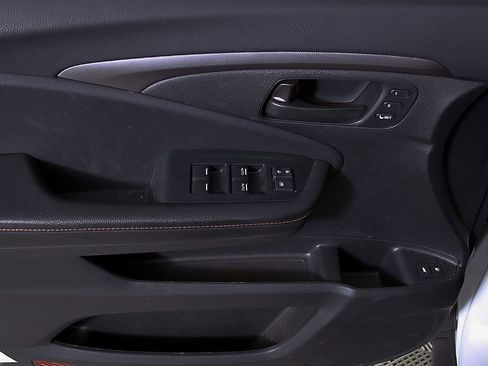 Used 2023 Honda Passport TrailSport image 18