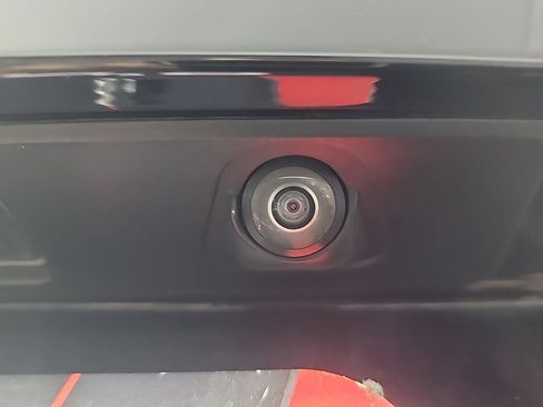 Used 2021 Volvo XC90 T6 Momentum w/ Climate Package image 7