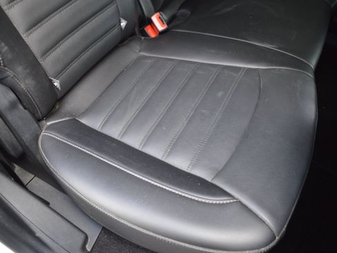 Used 2017 Ford Edge SEL w/ Equipment Group 201A AWD/4WD image 28
