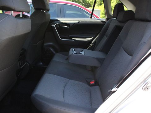Used 2022 Toyota RAV4 XLE w/ Convenience Package AWD/4WD image 19