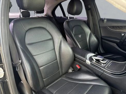 Used 2015 Mercedes-Benz C 300 4MATIC Sedan image 20