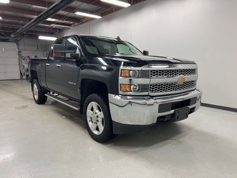 Used 2019 Chevrolet Silverado 2500 W/T w/ Snow Plow Prep Package image 3