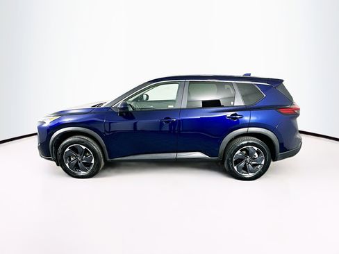 Used 2025 Nissan Rogue SV image 4