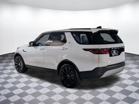 New 2026 Land Rover Discovery S AWD/4WD image 3