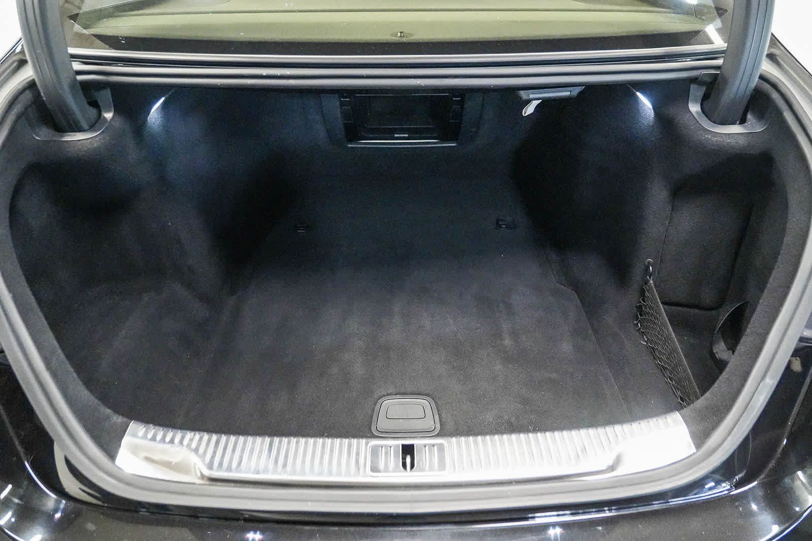 Used 2022 Mercedes-Benz S 580 4MATIC Sedan w/ Rear Seat Package image 25