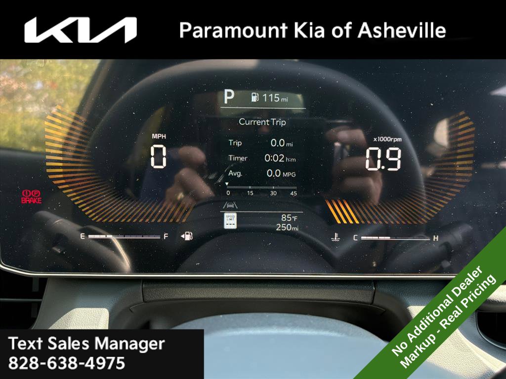 New 2027 Kia Seltos X-Line S w/ X-Line S Premium Package AWD/4WD image 8