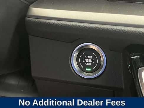 Used 2024 Chevrolet Traverse LT AWD/4WD image 36