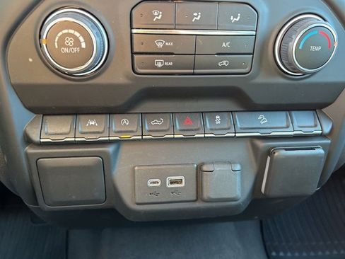 Used 2023 Chevrolet Silverado 1500 Custom Trail Boss image 27