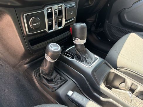 Used 2020 Jeep Wrangler Unlimited Sport S image 13