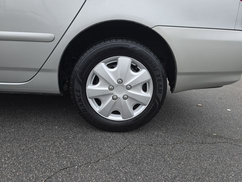 Used 2003 Toyota Corolla LE image 32