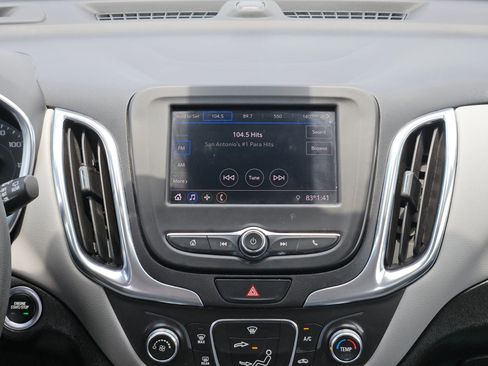 Certified 2021 Chevrolet Equinox LS FWD image 16