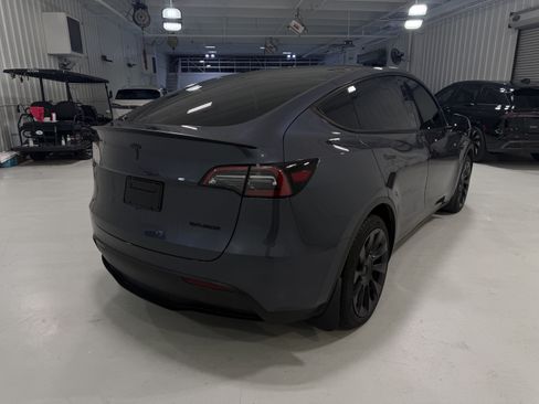 Used 2023 Tesla Model Y Long Range AWD/4WD image 7