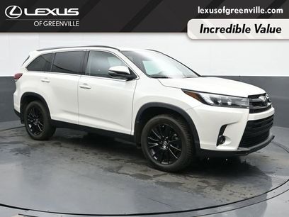 Used 2019 Toyota Highlander SE