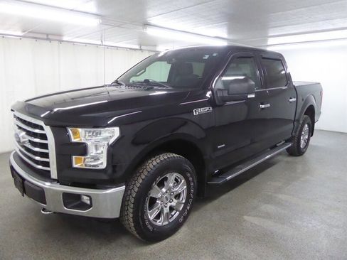 Used 2017 Ford F150 XLT w/ Equipment Group 302A Luxury image 3