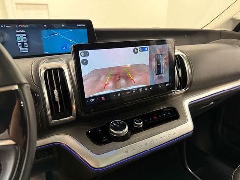 Used 2025 Ford Expedition Max Platinum image 83